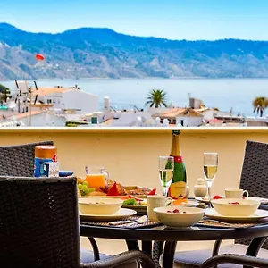 Apartment Old Town Nerja, Stunning Sea Views, Nerja